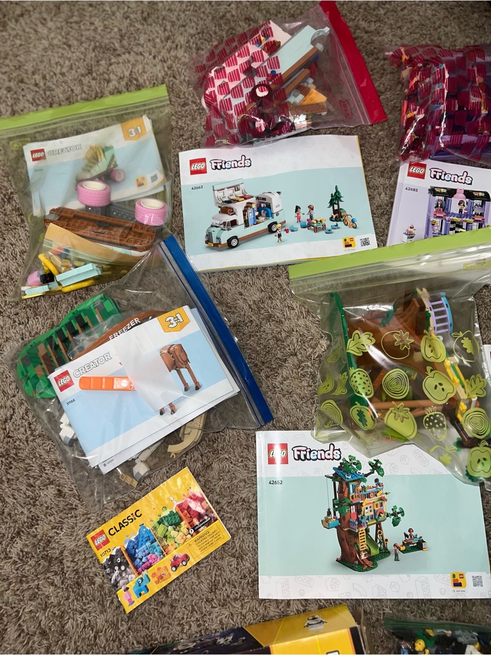 LEGO Friends & Classic Mix - Green, Brown, Pink, Blue Elements